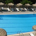 Blue Nest Hotel Tigaki