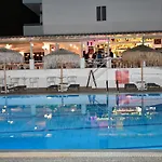 Blue Nest 3*