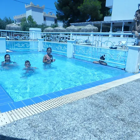 Hotel Blue Nest Tigaki