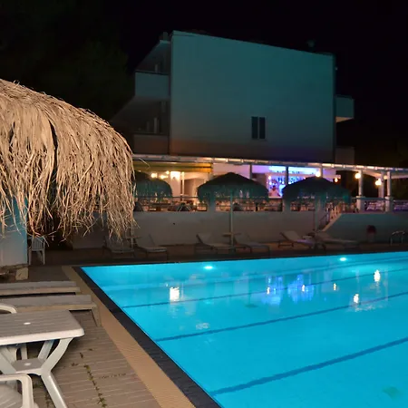 Blue Nest Hotel 3*