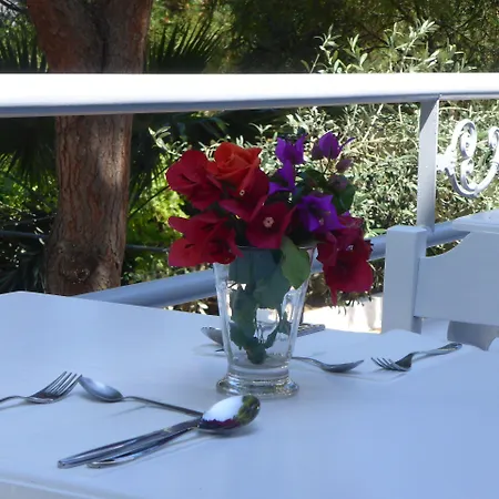 Hotel Blue Nest Tigaki