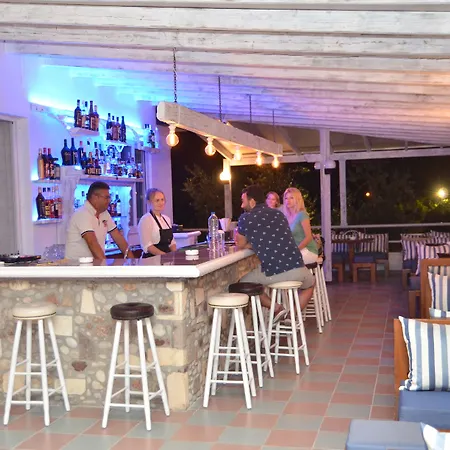 Blue Nest Otel Tigaki