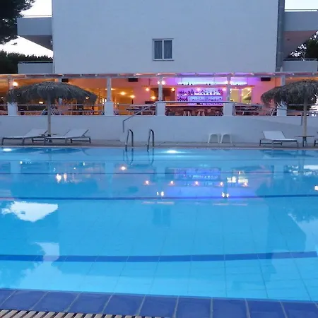 Blue Nest Hotel 3*