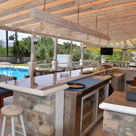Blue Nest Hotel 3*