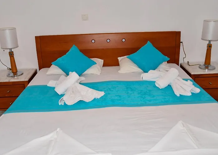 Blue Nest Otel 3*