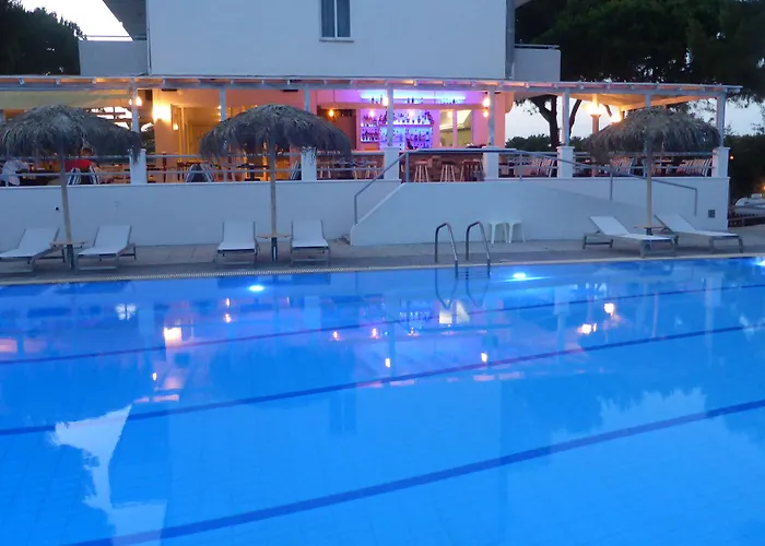 Blue Nest Otel Tigaki