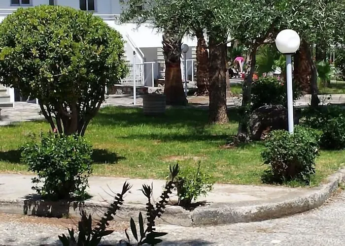 Blue Nest Otel Tigaki