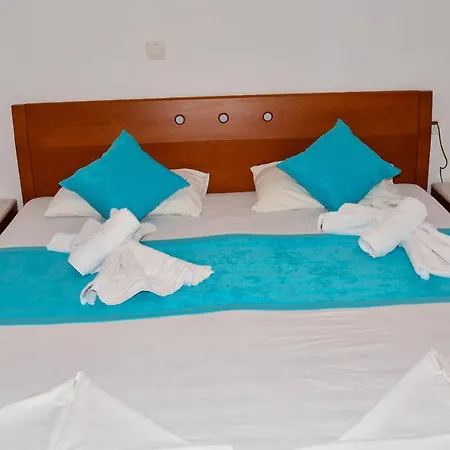 Blue Nest Otel 3*