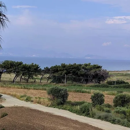 Blue Nest Otel Tigaki